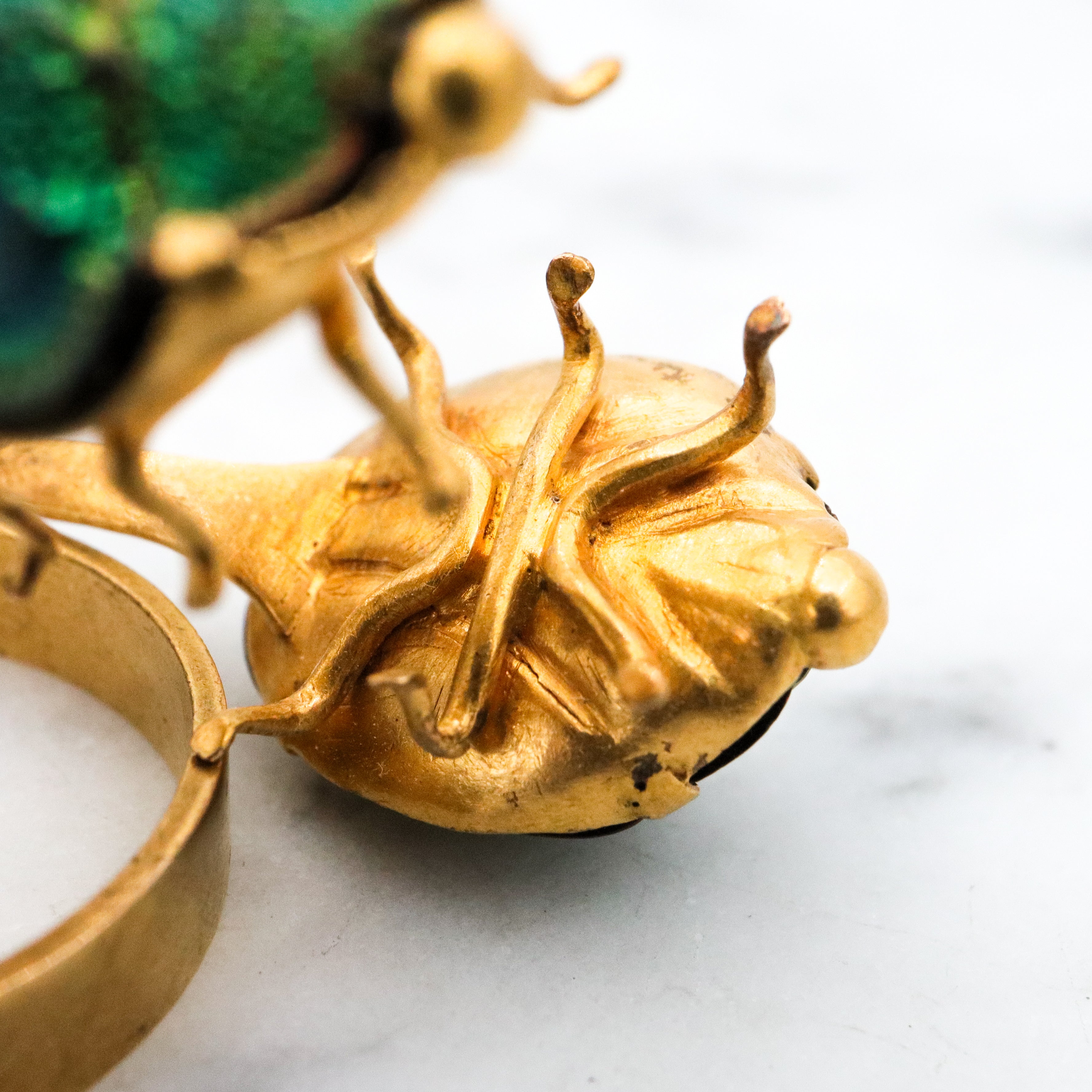 rare antique Egyptian Revival 14k gold scarab beetle handkerchief holder with ring